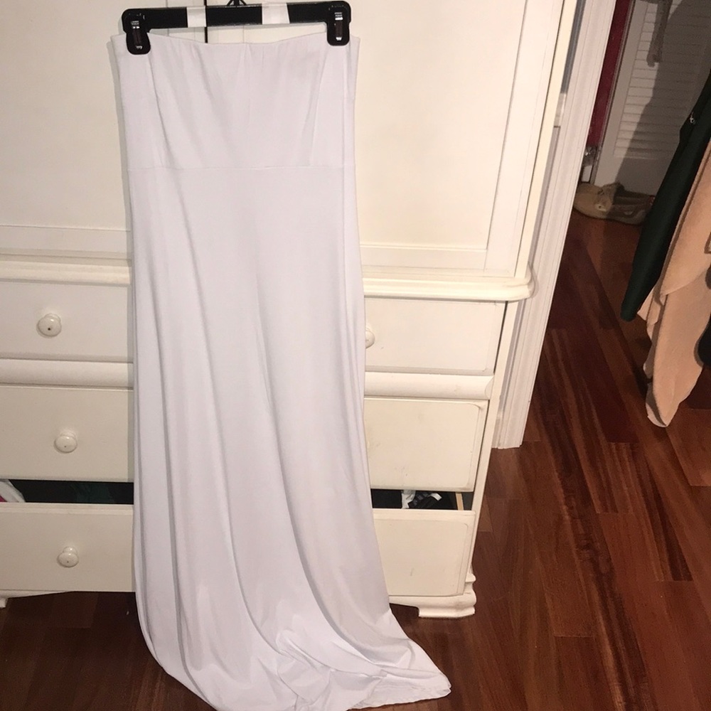 White strapless dress